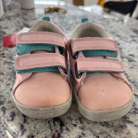 Ten little EVERYDAY SNEAKER size 9 toddler - Picture 1 of 6
